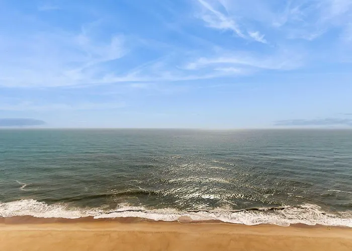 Breathtaking Ocean & Bay Views From The 22nd Floor