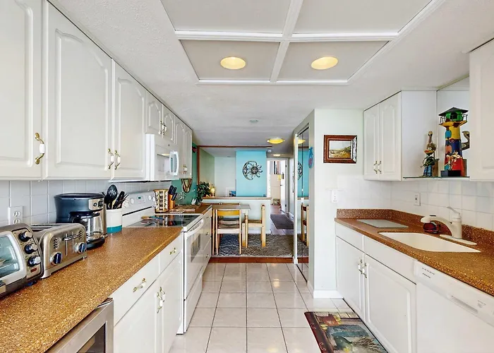 Breathtaking Ocean & Bay Views From The 22nd Floor Holiday home *